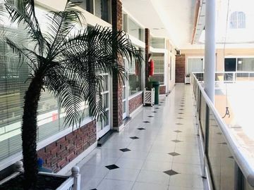 VENTA OFICINA SAN ISIDRO ZONA TRIBUNALES