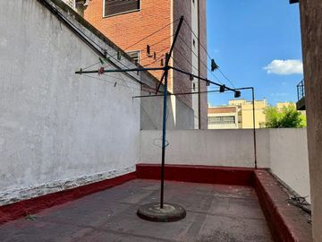 VENTA PH 3 AMB a RECICLAR QUINCHO TERRAZA - FLORES