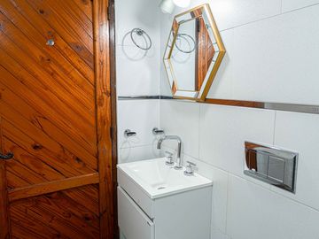 VENTA QUINTA 6 AMB GONZALEZ CATAN CON QUINCHO