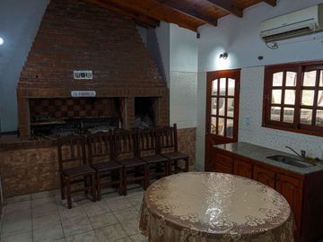 VENTA QUINTA 6 AMB GONZALEZ CATAN CON QUINCHO
