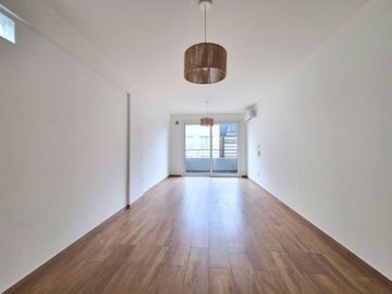 VENTA DEPARTAMENTO 2 BALCONES CON COCHERA BELGRANO