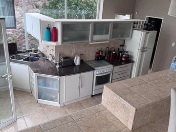 VENTA CASA 3 HABITACIONES EN VILLA DEL LAGO