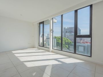 MONOAMBIENTE LUMINOSO EN VENTA EN CHACARITA