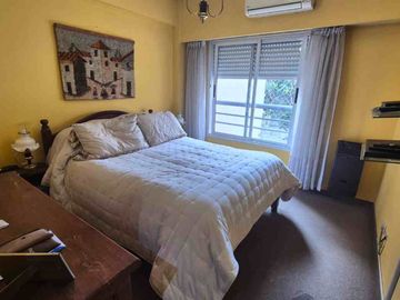 VENTA DE DEPARTAMENTO EN FLORES