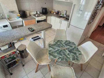 VENTA DE DEPARTAMENTO EN FLORES