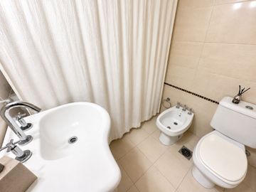 DEPARTAMENTO VENTA 2 AMBIENTES QUILMES PERMUTA