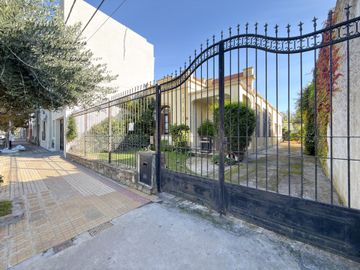 Venta Imponente Casa Semicentro Tandil
