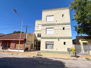 EN VENTA DEPARTAMENTO SEMICENTRO DE TANDIL