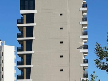 19 y 44-Pza Azcuénaga-Semipiso de categoría amoblado con terraza propia