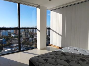 19 y 44-Pza Azcuénaga-Semipiso de categoría amoblado con terraza propia