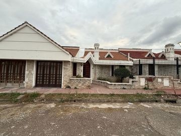 VENTA CASA 3 DORM -194 m² - B° ALTE BROWN - JUJUY