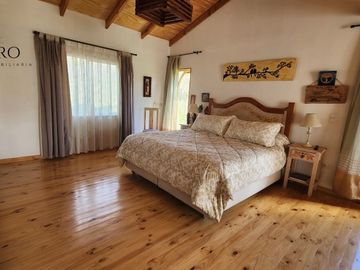 HERMOSA CASA EN PARCELACIÓN PRADERAS DE NANCAHUE