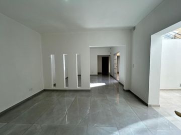 CASA REFACCIONADA A NUEVA 4/5 AMB QUINCHO TERRAZA