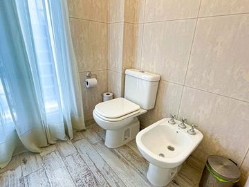 VENTA CASA 6 AMBIENTES VILLA SARMIENTO PILETA