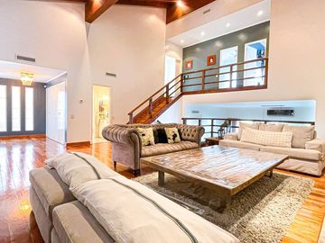 VENTA CASA 6 AMBIENTES VILLA SARMIENTO PILETA