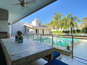 VENTA CASA 6 AMBIENTES VILLA SARMIENTO PILETA