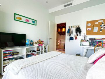 VENTA CASA 6 AMBIENTES VILLA SARMIENTO PILETA