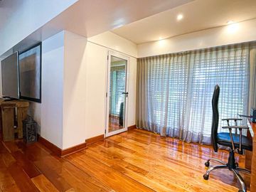 VENTA CASA 6 AMBIENTES VILLA SARMIENTO PILETA