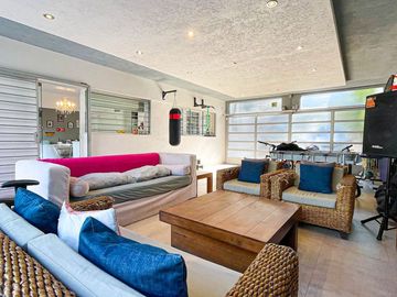 VENTA CASA 6 AMBIENTES VILLA SARMIENTO PILETA