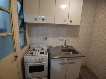 ALQUILER 2 AMBIENTES INTERNO EN RECOLETA