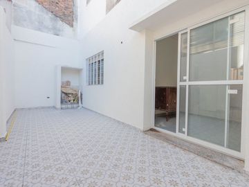 VENTA- PH - 3 AMBIENTES-APTO CREDITO-REFACCIONADO