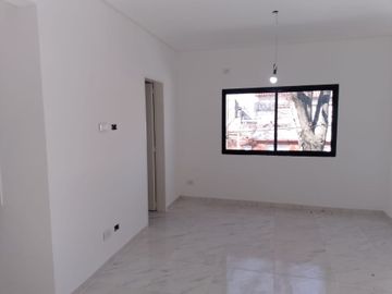 ALQUILER DE MONOAMBIENTE A ESTRENAR,  1° PISO