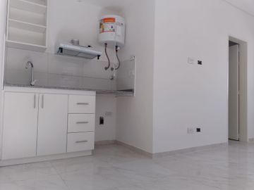 ALQUILER DE MONOAMBIENTE A ESTRENAR,  1° PISO