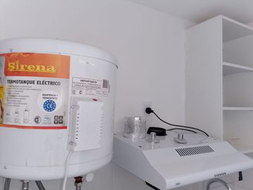 MONOAMBIENTE A ESTRENAR,  1° PISO ALQUILER LOMAS