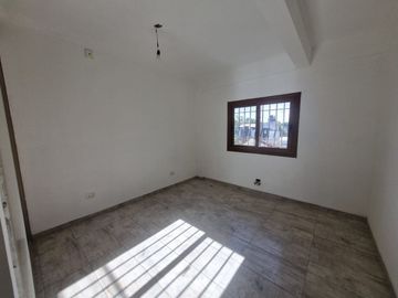 DEPARTAMENTO 4 AMBIENTES VENTA FRENTE APTA CREDITO