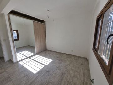 DEPARTAMENTO 4 AMBIENTES VENTA FRENTE APTA CREDITO