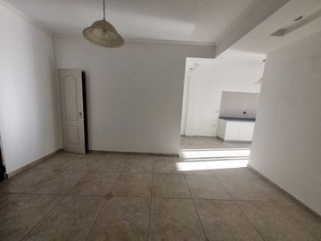 DEPARTAMENTO 4 AMBIENTES VENTA FRENTE APTA CREDITO