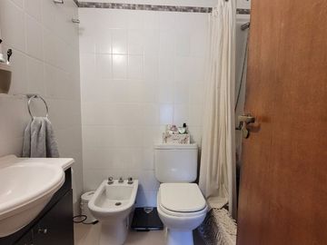 VENTA CASA DÚPLEX PH CON PATIO PARRILLA COLEGIALES