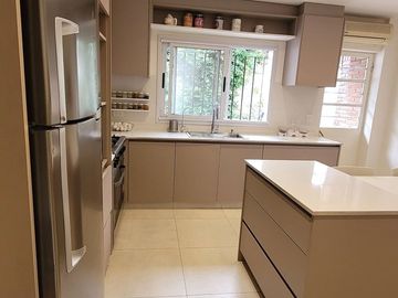 VENTA CASA DÚPLEX PH CON PATIO PARRILLA COLEGIALES