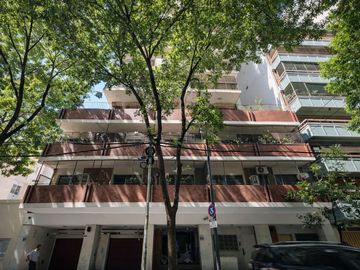 VENTA DEPTO. 4 AMB C/ DEPENDENCIA COCHERA | FLORES