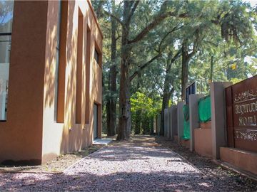 VENTA CASA 4 AMB  PARQUE LELOIR APTO CREDITO