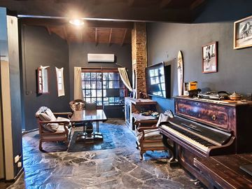 VENTA CASA 5 AMBIENTES EN PADUA CENTRO