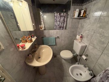 CASA 4 AMBIENTES COCHERA JARDIN PILETA ITUZAINGO