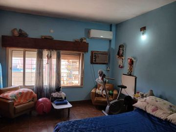 VENTA CASA 3 AMBIENTES GONZALEZ CATAN