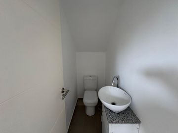 VENTA DUPLEX 4 AMB CARDALES VILLAGE PILETA FINANC