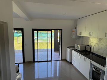 VENTA DUPLEX 4 AMB CARDALES VILLAGE PILETA FINANC