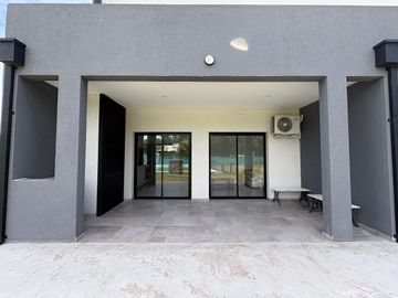 VENTA DUPLEX 4 AMB CARDALES VILLAGE PILETA FINANC