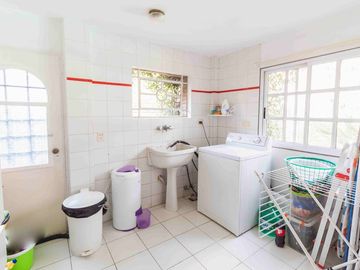 Venta casa en El Barranco Country Club, Pilar.