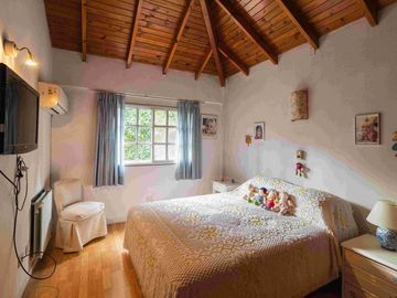 Venta casa en El Barranco Country Club, Pilar.