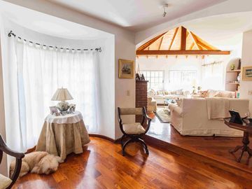 Venta casa en El Barranco Country Club, Pilar.