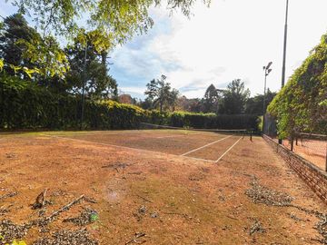 Venta casa en El Barranco Country Club, Pilar.