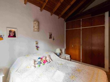 Venta casa en El Barranco Country Club, Pilar.