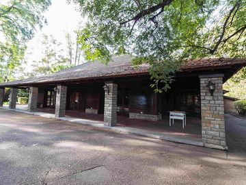 Venta casa en El Barranco Country Club, Pilar.