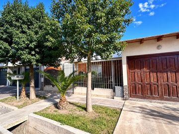 VENTA DE CASA 2 DORM. B JARDIN DOCENTE, SAN MARTIN