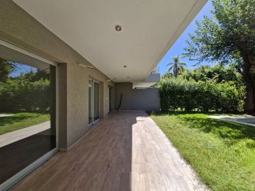 ALQUILER DEPTO 4AMB PUNTA CHICA- JARDIN PILE 3COCH