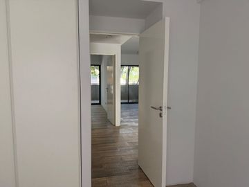 DEPARTAMENTO 3 AMBIENTES CON  PATIO Y BALCON